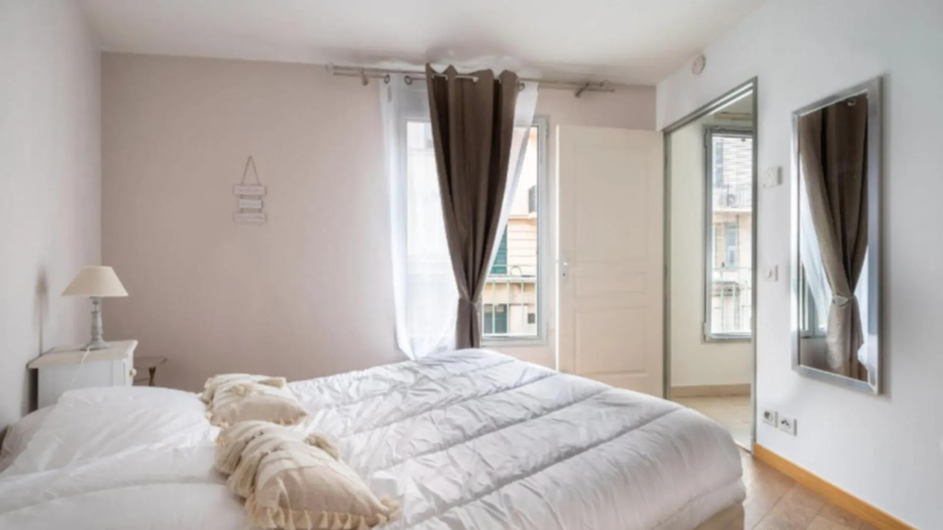 39M In Downtown Cannes 0*,  France
