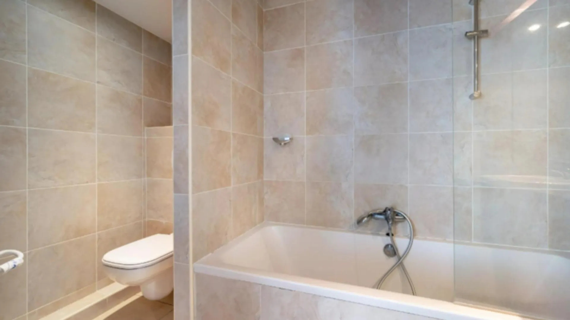Apartment 39M In Downtown Cannes