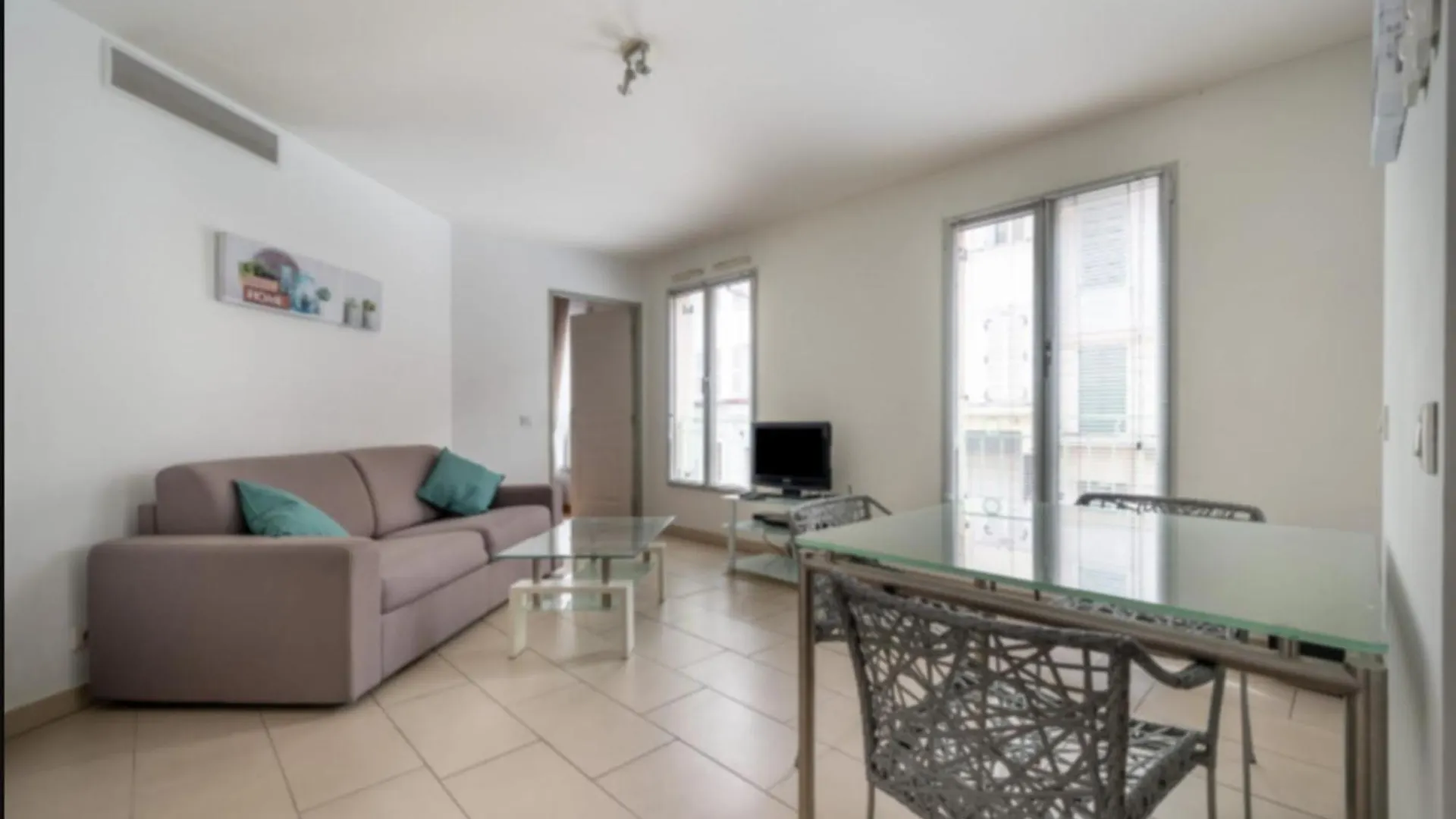 39M In Downtown Cannes